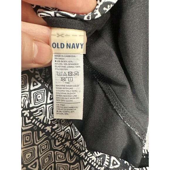 OLD NAVY Swimsuit Cut Out Black and White Size Large - Picture 4 of 7
